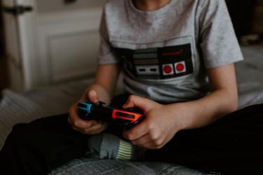 Why Gaming Impacts Child Emotions More Than Passive Screens
