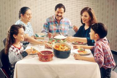 The Weekly Family Dinner Rule That Boosts Child Success